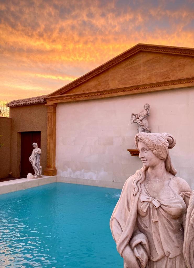 La Fuente Romana Campo-Nubes Bagian luar foto